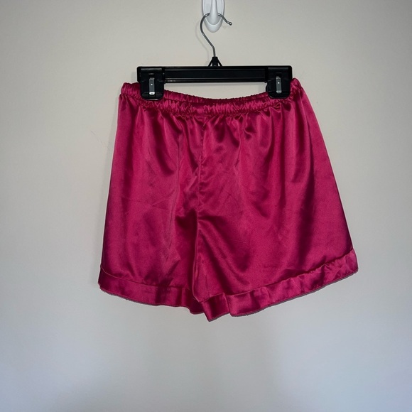 Satin Hot Pink Pajama Bridesmaid set short sleeve top and shorts Medium - Picture 4 of 12